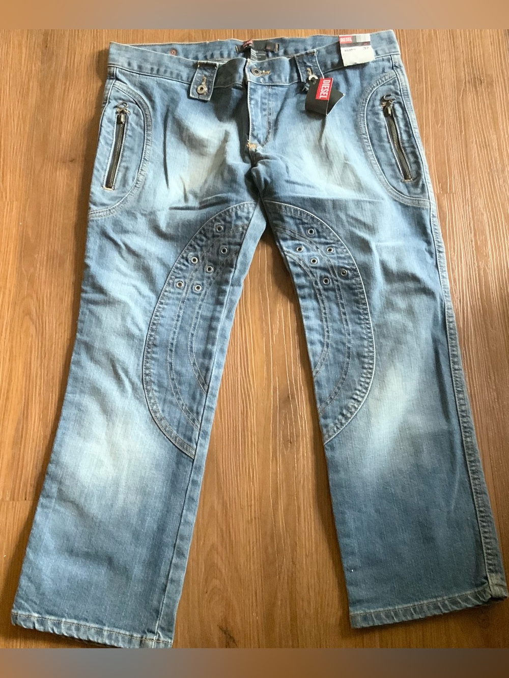 New Diesel Women’s Moto Style Cropped Jeans sz 32x32”, Rare Find!
